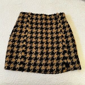 Zara Tweed Mini Skirt size small